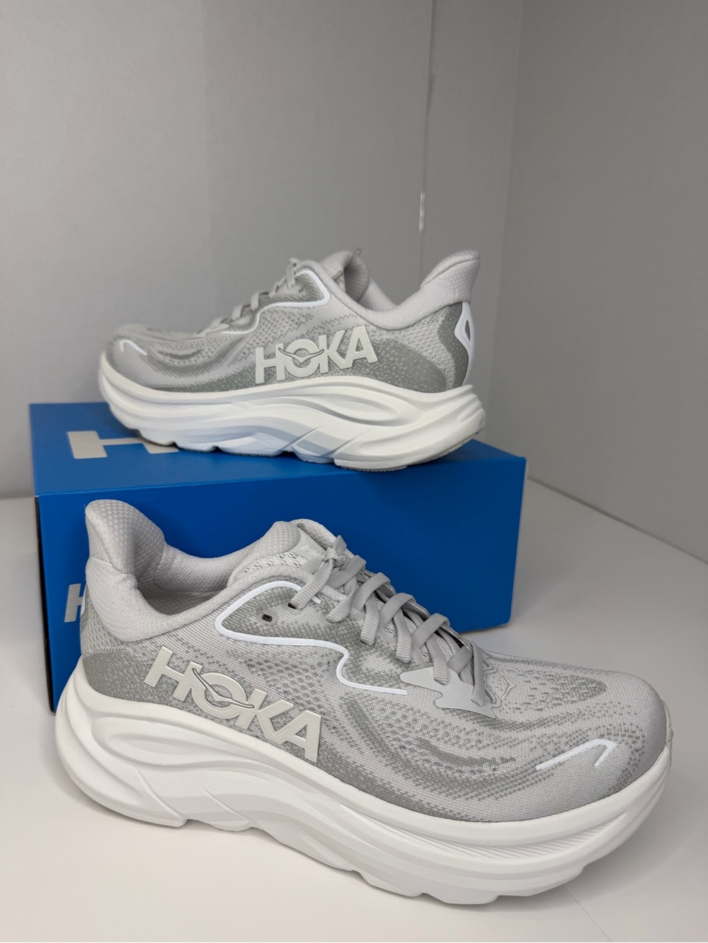 Hoka Clifton 10